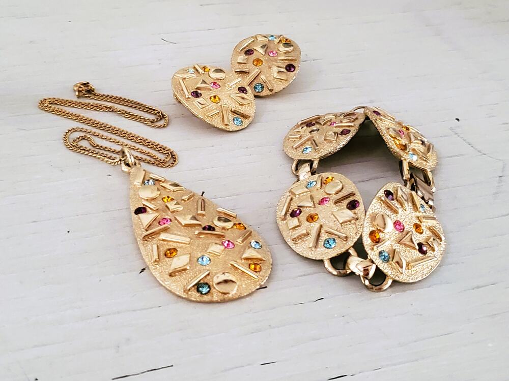 Vintage Sarah Coventry Sultana Jewelry Set